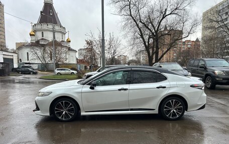 Toyota Camry, 2021 год, 2 830 000 рублей, 14 фотография