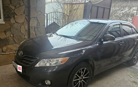 Toyota Camry, 2011 год, 1 300 000 рублей, 2 фотография