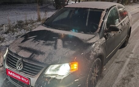 Volkswagen Passat B6, 2006 год, 600 000 рублей, 1 фотография