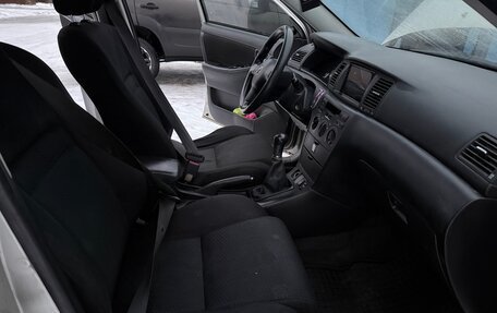 Toyota Corolla, 2005 год, 500 000 рублей, 10 фотография