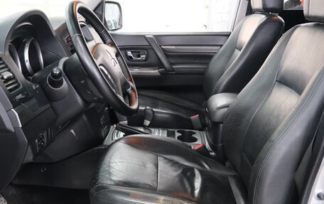 Mitsubishi Pajero IV, 2011 год, 1 799 000 рублей, 7 фотография