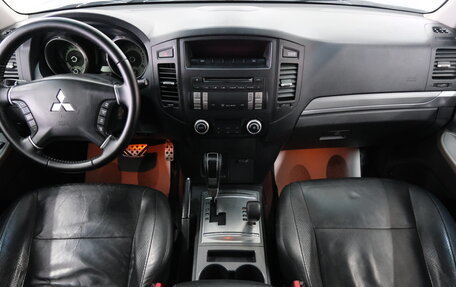 Mitsubishi Pajero IV, 2011 год, 1 799 000 рублей, 14 фотография