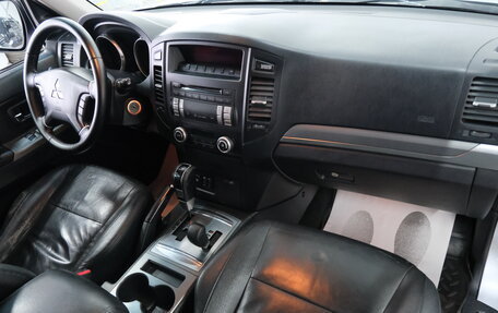 Mitsubishi Pajero IV, 2011 год, 1 799 000 рублей, 19 фотография