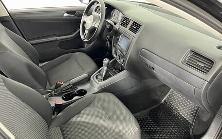 Volkswagen Jetta VI, 2013 год, 1 400 000 рублей, 12 фотография