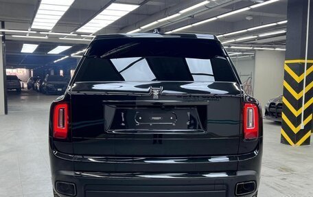 Rolls-Royce Cullinan, 2021 год, 36 000 000 рублей, 5 фотография