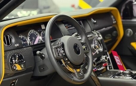 Rolls-Royce Cullinan, 2021 год, 36 000 000 рублей, 6 фотография