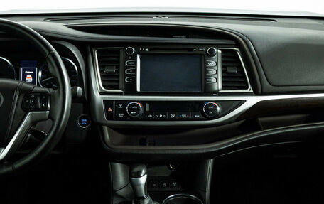 Toyota Highlander III, 2014 год, 2 199 777 рублей, 14 фотография