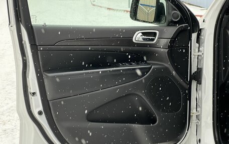 Jeep Grand Cherokee, 2018 год, 3 800 000 рублей, 10 фотография