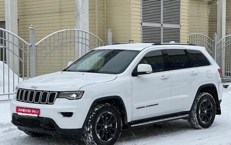Jeep Grand Cherokee, 2018 год, 3 800 000 рублей, 7 фотография