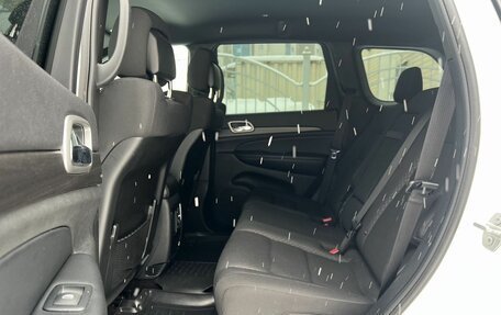 Jeep Grand Cherokee, 2018 год, 3 800 000 рублей, 22 фотография