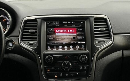 Jeep Grand Cherokee, 2018 год, 3 800 000 рублей, 24 фотография