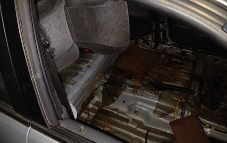 Suzuki Baleno I, 2001 год, 90 000 рублей, 3 фотография