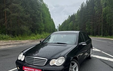 Mercedes-Benz C-Класс, 2006 год, 775 000 рублей, 3 фотография