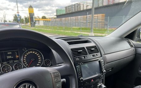 Volkswagen Touareg III, 2005 год, 880 000 рублей, 11 фотография