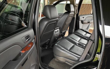 Chevrolet Tahoe III, 2013 год, 1 890 000 рублей, 8 фотография