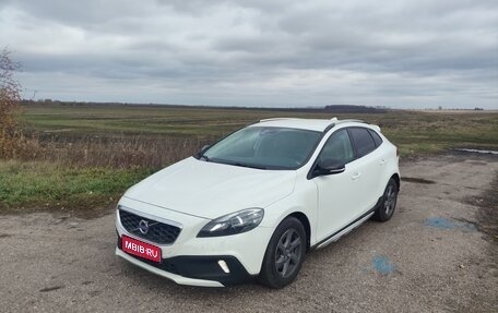 Volvo V40 Cross Country I, 2013 год, 1 060 000 рублей, 1 фотография