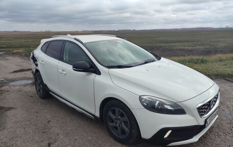 Volvo V40 Cross Country I, 2013 год, 1 060 000 рублей, 3 фотография