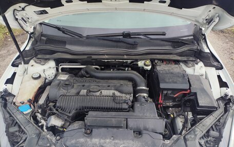 Volvo V40 Cross Country I, 2013 год, 1 060 000 рублей, 10 фотография