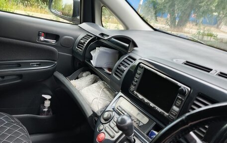 Toyota Wish II, 2003 год, 800 000 рублей, 6 фотография