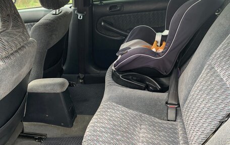 Honda Civic VII, 2000 год, 300 000 рублей, 10 фотография