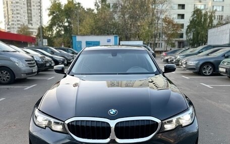 BMW 3 серия, 2020 год, 2 600 000 рублей, 2 фотография