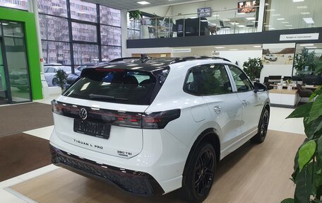 Volkswagen Tiguan, 2025 год, 4 950 000 рублей, 8 фотография