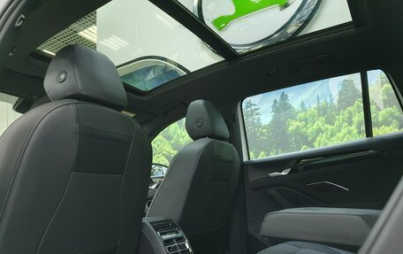 Volkswagen Tiguan, 2025 год, 4 950 000 рублей, 17 фотография