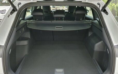 Volkswagen Tiguan, 2025 год, 4 950 000 рублей, 22 фотография