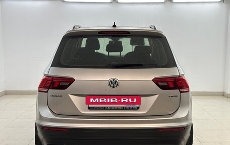 Volkswagen Tiguan II, 2019 год, 2 150 000 рублей, 3 фотография