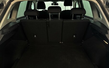 Volkswagen Tiguan II, 2019 год, 2 150 000 рублей, 13 фотография