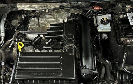 Volkswagen Tiguan II, 2019 год, 2 150 000 рублей, 14 фотография