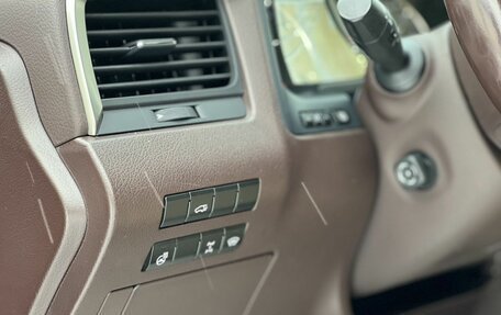 Lexus RX IV рестайлинг, 2019 год, 4 290 000 рублей, 13 фотография