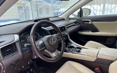 Lexus RX IV рестайлинг, 2019 год, 4 290 000 рублей, 15 фотография