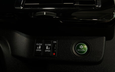 Honda Stepwgn IV, 2015 год, 1 960 000 рублей, 19 фотография