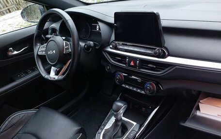 KIA Cerato IV, 2022 год, 2 550 000 рублей, 14 фотография