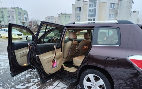 Toyota Highlander III, 2012 год, 2 145 000 рублей, 7 фотография