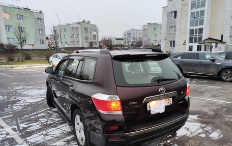 Toyota Highlander III, 2012 год, 2 145 000 рублей, 6 фотография