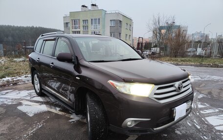 Toyota Highlander III, 2012 год, 2 145 000 рублей, 4 фотография