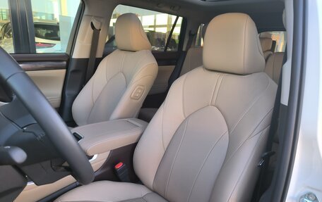 Toyota Highlander, 2025 год, 5 999 000 рублей, 16 фотография