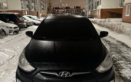 Hyundai Solaris II рестайлинг, 2012 год, 830 000 рублей, 1 фотография