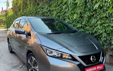 Nissan Leaf II, 2017 год, 1 700 000 рублей, 1 фотография