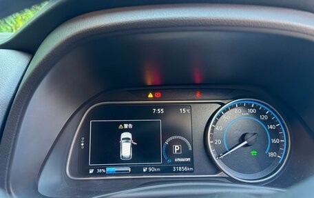 Nissan Leaf II, 2017 год, 1 700 000 рублей, 8 фотография