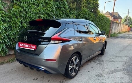 Nissan Leaf II, 2017 год, 1 700 000 рублей, 4 фотография