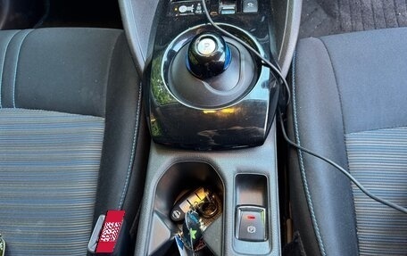 Nissan Leaf II, 2017 год, 1 700 000 рублей, 15 фотография