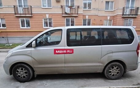 Hyundai Grand Starex Grand Starex I рестайлинг 2, 2010 год, 1 650 000 рублей, 4 фотография