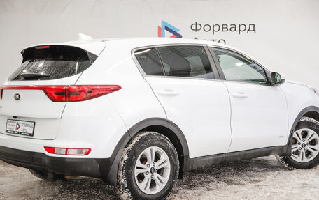 KIA Sportage IV рестайлинг, 2018 год, 2 150 000 рублей, 3 фотография