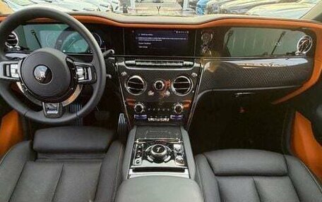 Rolls-Royce Cullinan, 2025 год, 77 691 000 рублей, 8 фотография