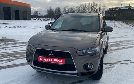 Mitsubishi Outlander III рестайлинг 3, 2011 год, 950 000 рублей, 7 фотография