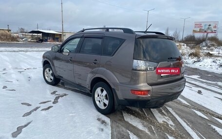 Mitsubishi Outlander III рестайлинг 3, 2011 год, 950 000 рублей, 13 фотография