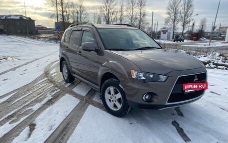Mitsubishi Outlander III рестайлинг 3, 2011 год, 950 000 рублей, 8 фотография